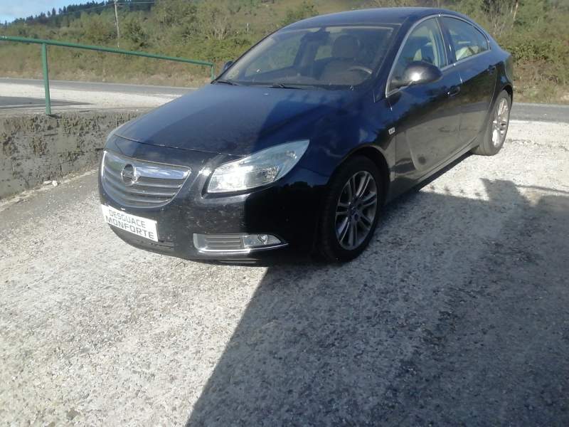 OPEL INSIGNIA BERLINA