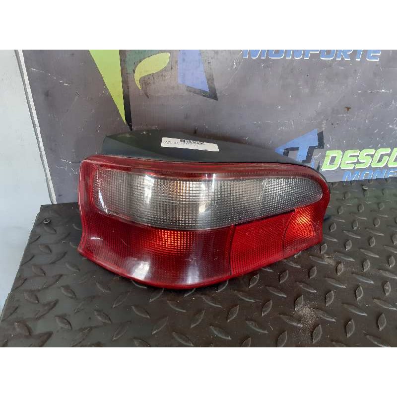 Recambio de piloto trasero izquierdo para citroën saxo 1.6 vts referencia OEM IAM   