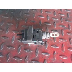 Recambio de motor cierre centralizado porton para citroën saxo 1.6 vts referencia OEM IAM   