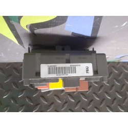 Recambio de caja reles / fusibles para renault espace iv (jk0) dynamique referencia OEM IAM 8200004201E 8200004201 8200283812