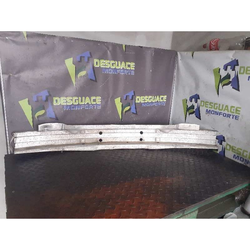 Recambio de refuerzo paragolpes delantero para audi a6 avant (4b5) 2.5 v6 24v tdi referencia OEM IAM 4B0807109P  