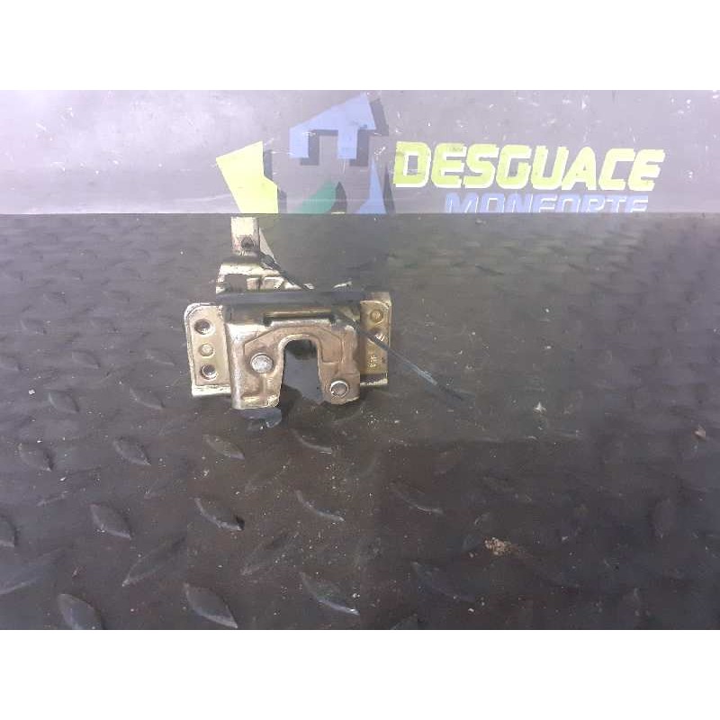 Recambio de cerradura puerta delantera derecha para opel corsa a gl referencia OEM IAM 90120865  
