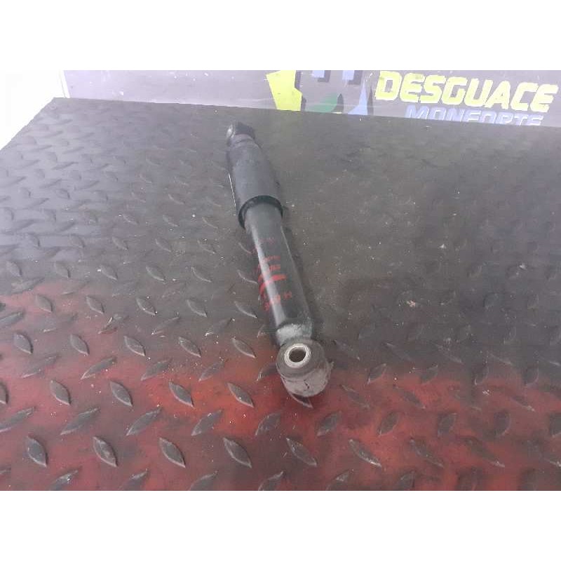 Recambio de amortiguador trasero izquierdo para renault express 1.6d referencia OEM IAM V01241010 NH7700733849R 