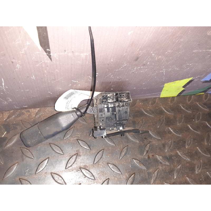 Recambio de mando limpia para renault express 1.6d referencia OEM IAM 7700306161 61570017 