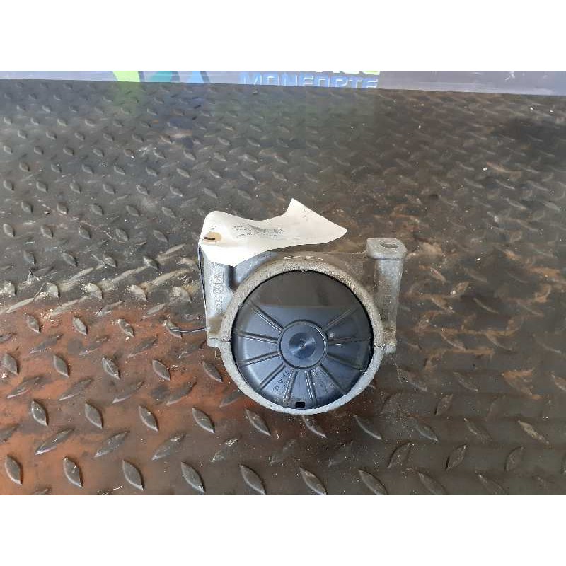 Recambio de soporte motor para audi a4 b8 (8k2) 2.0 tdi referencia OEM IAM 8K0199381  