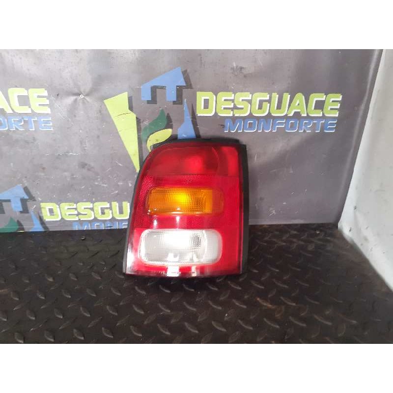 Recambio de piloto trasero derecho para nissan micra (k11) referencia OEM IAM 26555  