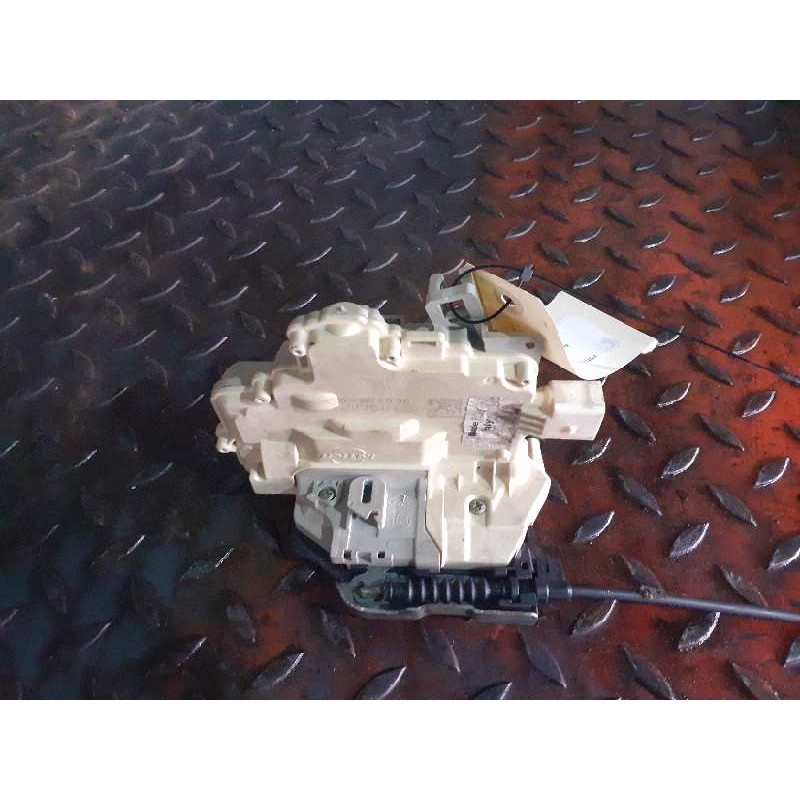 Recambio de cerradura puerta trasera derecha para porsche panamera 4s referencia OEM IAM 8K0839016  