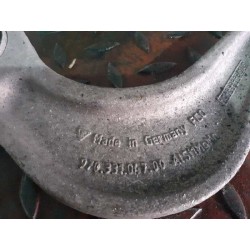 Recambio de soporte brazo suspension trasero izquierdo para porsche panamera 4s referencia OEM IAM 97033104700  