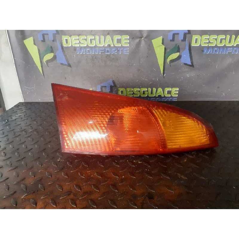 Recambio de piloto trasero derecho para ford focus berlina (cak) focus 1, 90 cv referencia OEM IAM 1M5113404  