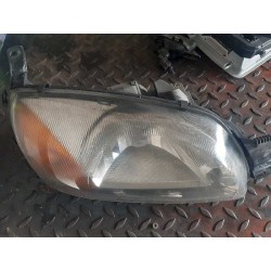 Recambio de faro derecho para ford fiesta berlina (dx) fiesta referencia OEM IAM 0301173302  