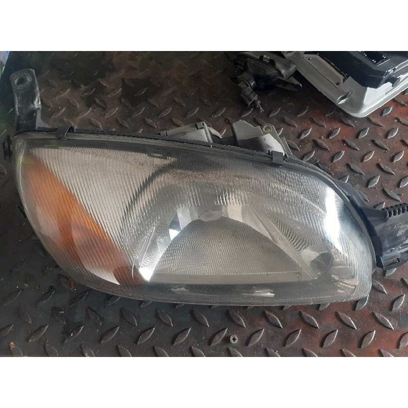 Recambio de faro derecho para ford fiesta berlina (dx) fiesta referencia OEM IAM 0301173302  