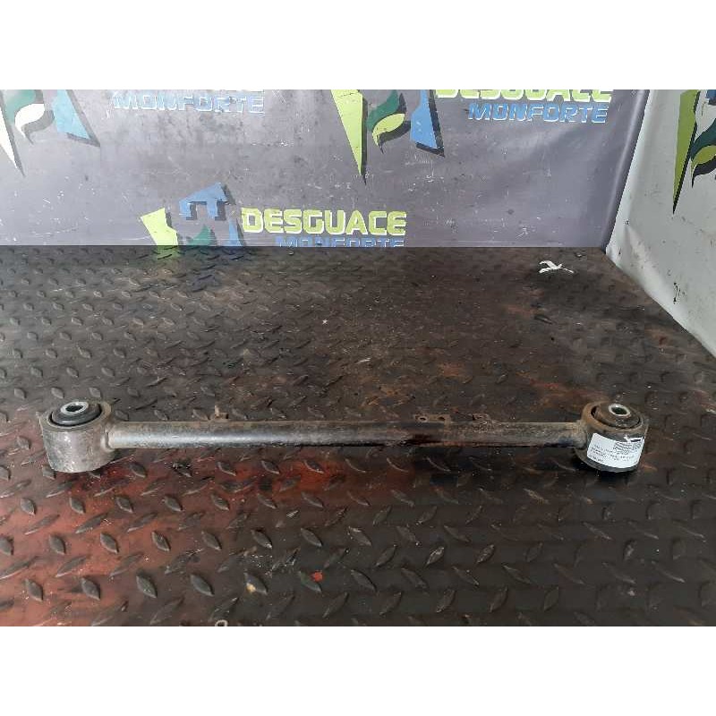 Recambio de tirante trasero derecho para nissan terrano/terrano.ii (r20) comfort plus referencia OEM IAM 551100X800  