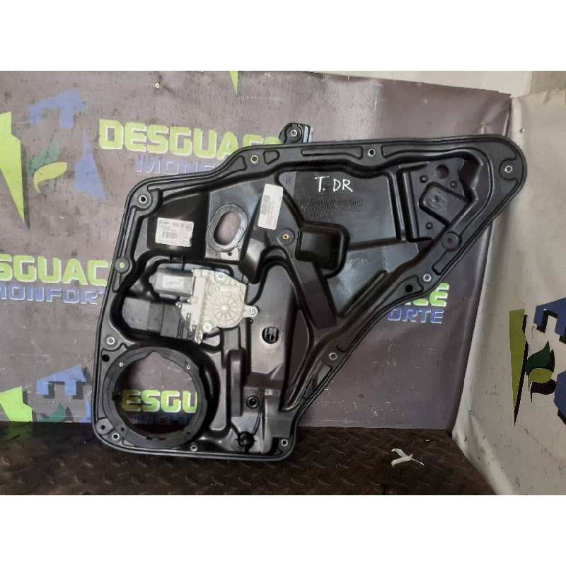Recambio de elevalunas trasero derecho para volkswagen tiguan (5n2) 2.0 tdi referencia OEM IAM 5N0839730R 5N0959704F 
