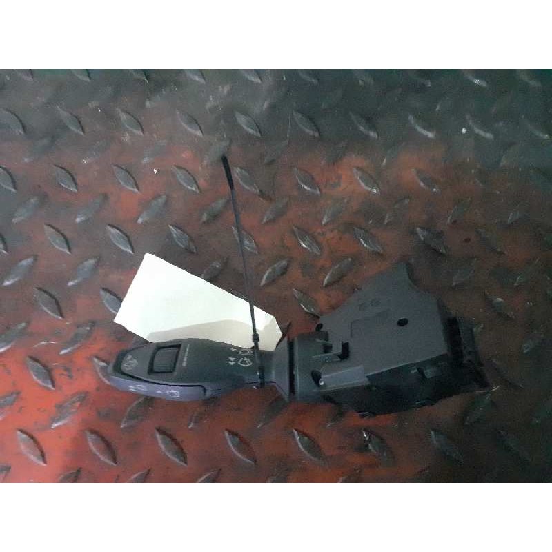 Recambio de mando limpia para ford fiesta (cb1) ambiente referencia OEM IAM 8A6T17A553AC  