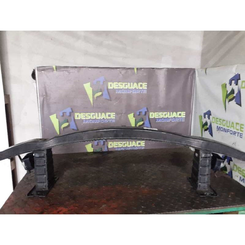 Recambio de refuerzo paragolpes delantero para bmw serie 3 berlina (e90) 320 referencia OEM IAM 51117146645  