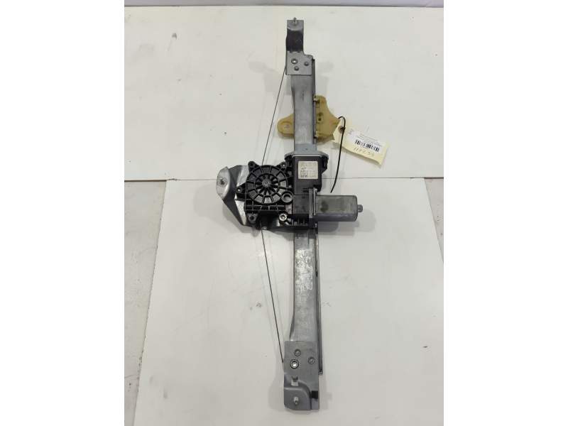 ELEVALUNAS DELANTERO IZQUIERDO 807019225R 