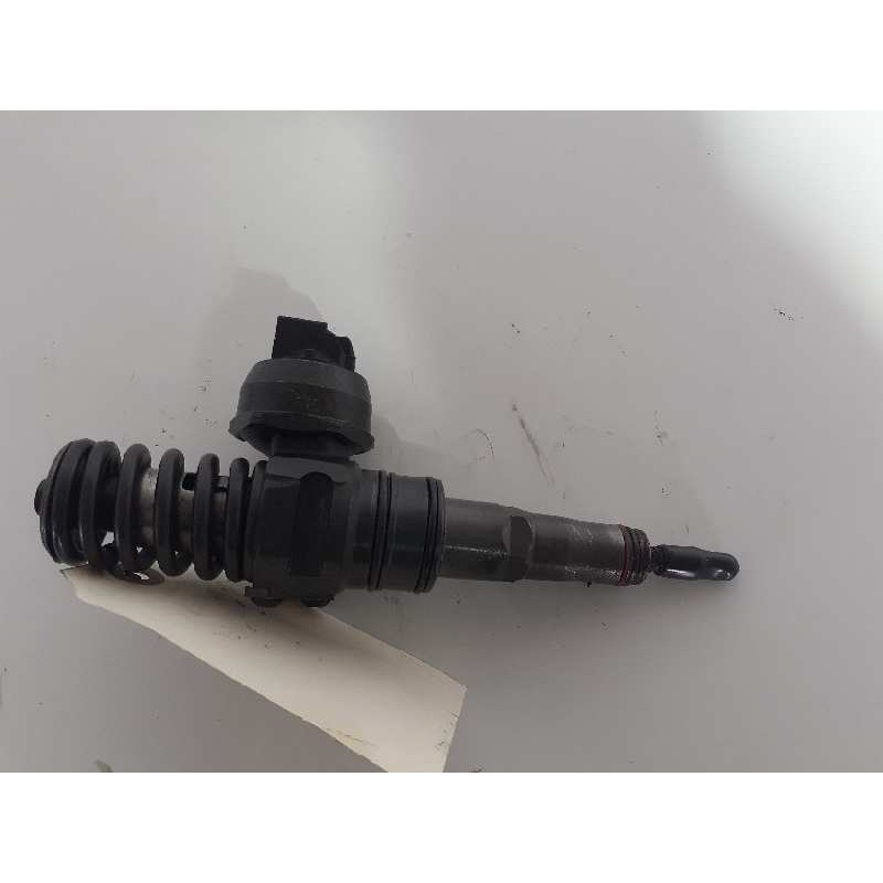 Recambio de inyector para volkswagen t5 transporter/furgoneta t5 referencia OEM IAM 07Z130073F  