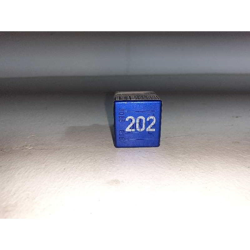 Recambio de rele para audi allroad quattro (4b5) 2.5 tdi quattro (120kw) (d) referencia OEM IAM 8A0951253AH9  