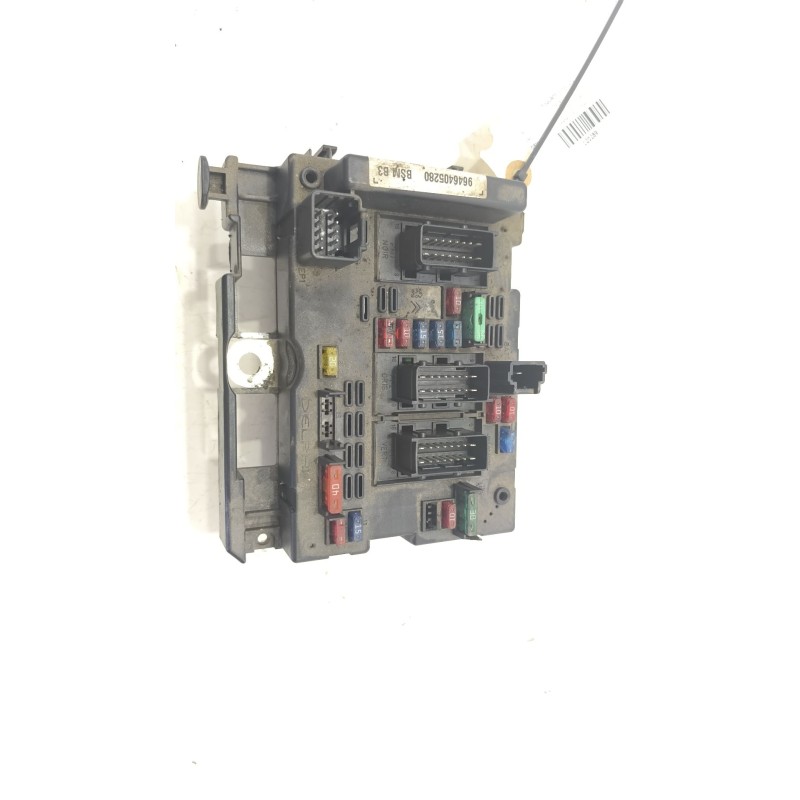 Recambio de caja reles / fusibles para citroën xsara (n1) 1.9 d referencia OEM IAM 9646405280 / 23646125  