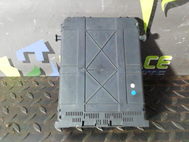 CAJA RELES / FUSIBLES 9664983280 