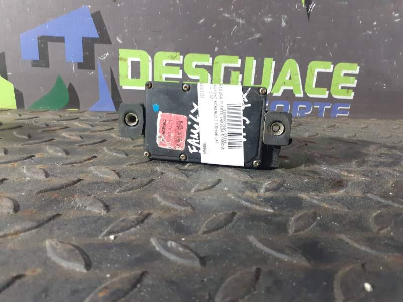 CERRADURA PUERTA TRASERA DERECHA 8684003101 