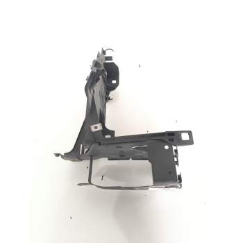 SOPORTE FARO IZQUIERDO 002058354 5164720079410 