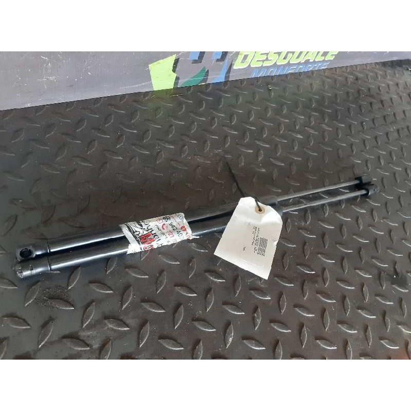 Recambio de amortiguadores maletero / porton para nissan almera (n16/e) acenta referencia OEM IAM   