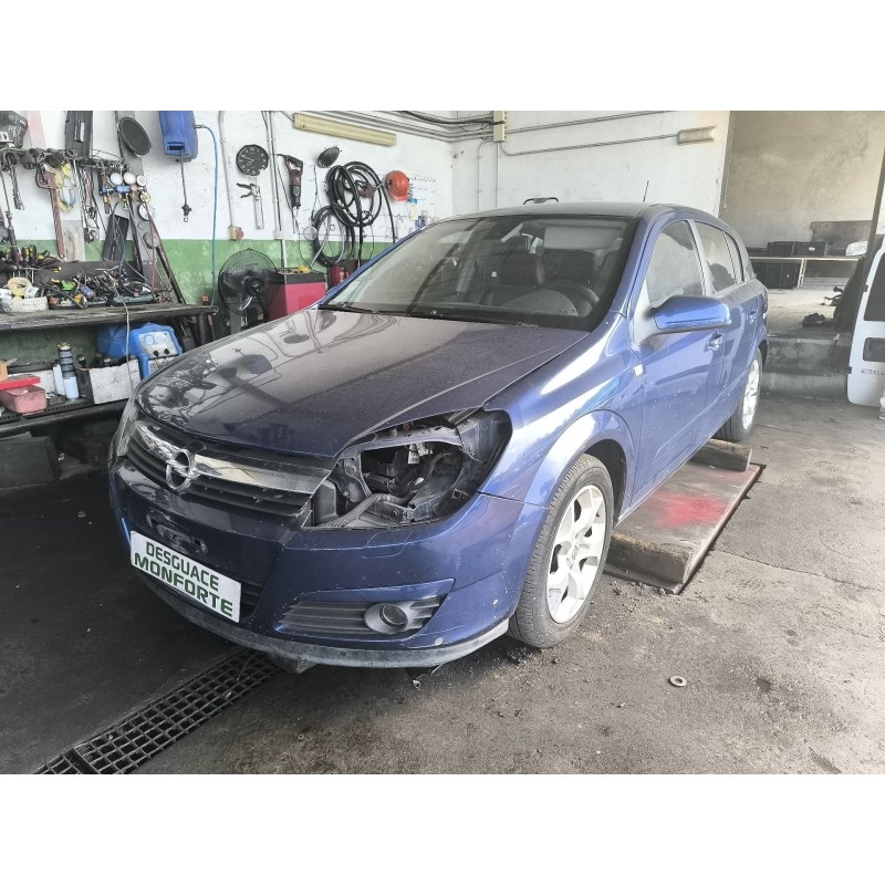 opel astra h (a04) del año 2004