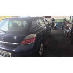 opel astra h (a04) del año 2004