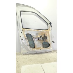 Recambio de puerta delantera izquierda para opel combo d 1.6 cdti referencia OEM IAM 95509348 / 95519345 / 95509350  