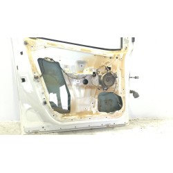 Recambio de puerta delantera izquierda para opel combo d 1.6 cdti referencia OEM IAM 95509348 / 95519345 / 95509350  