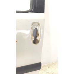 Recambio de puerta delantera izquierda para opel combo d 1.6 cdti referencia OEM IAM 95509348 / 95519345 / 95509350  