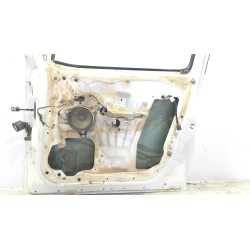 Recambio de puerta delantera derecha para opel combo d 1.6 cdti referencia OEM IAM 95519731 / 95527947 / 95530089  