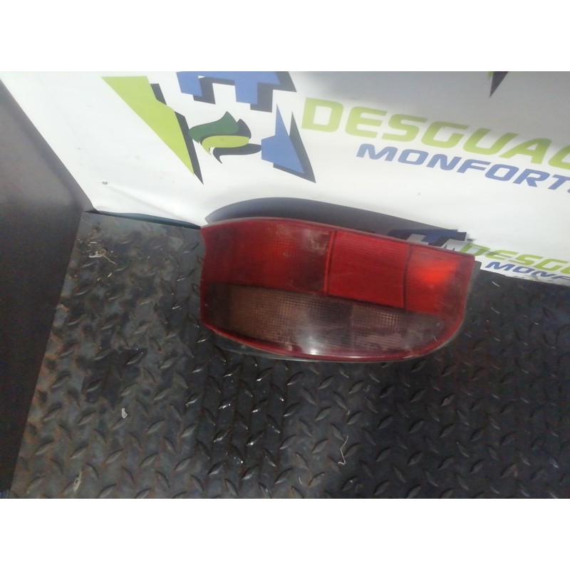 Desguace MonfortePILOTO TRASERO DERECHO CITROËNPiloto trasero derecho|Desguace Monforte