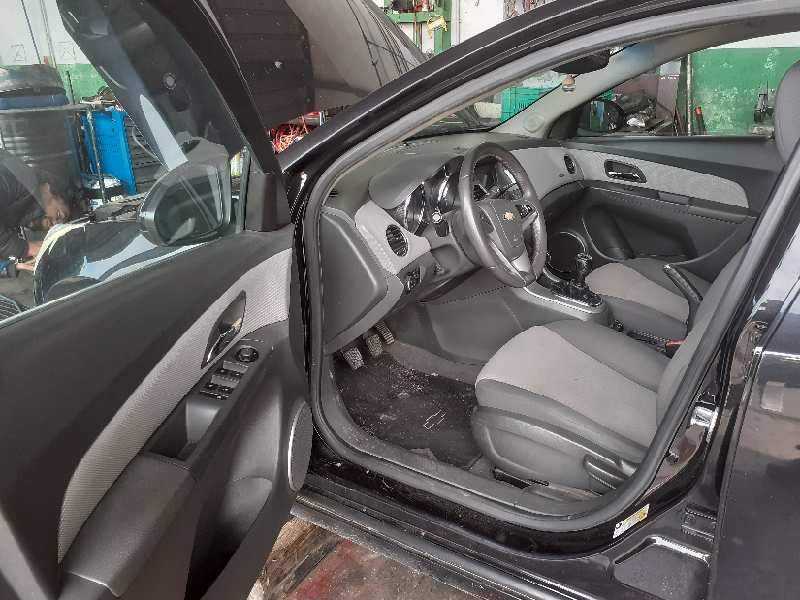 CHEVROLET CRUZE (J300)