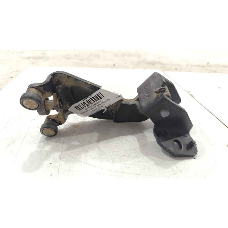 Recambio de soporte / guia puerta corredera para opel combo d 1.6 cdti referencia OEM IAM 51814082 / 32744D  
