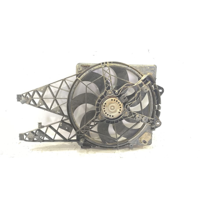 Recambio de electroventilador para opel combo d 1.6 cdti referencia OEM IAM 896010100 / 8E4241000  