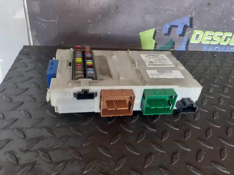CAJA RELES / FUSIBLES 6G9T14C256GF 30786133AA 