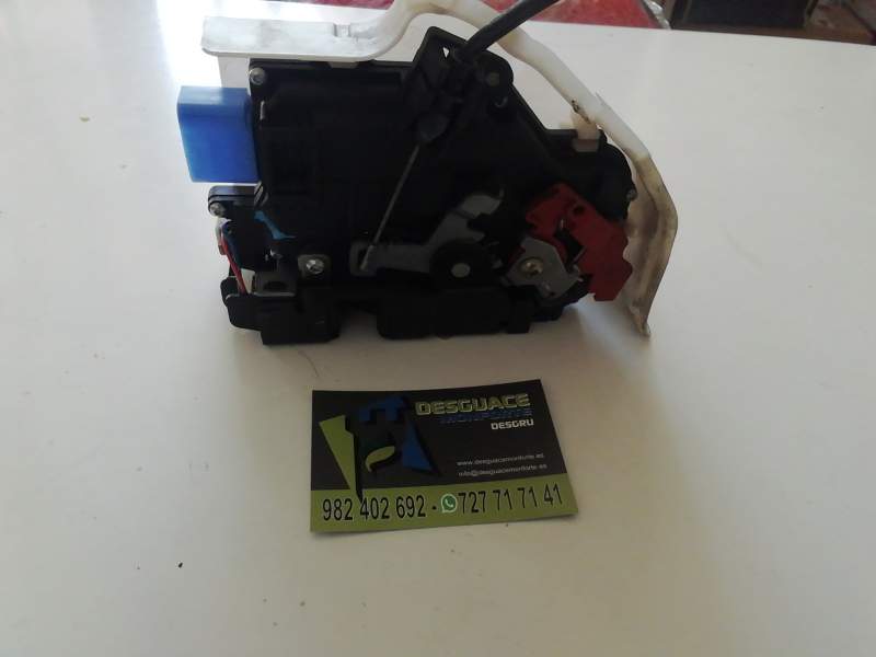CERRADURA PUERTA DELANTERA DERECHA 
