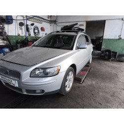 volvo v50 (545) del año 2025
