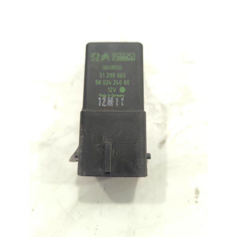 Recambio de caja precalentamiento para citroën c4 ii (nc_) 1.6 hdi 90 referencia OEM IAM 9802424080 / 51299065  