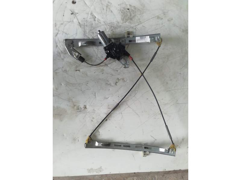 ELEVALUNAS DELANTERO DERECHO 9222F7 9222F7 