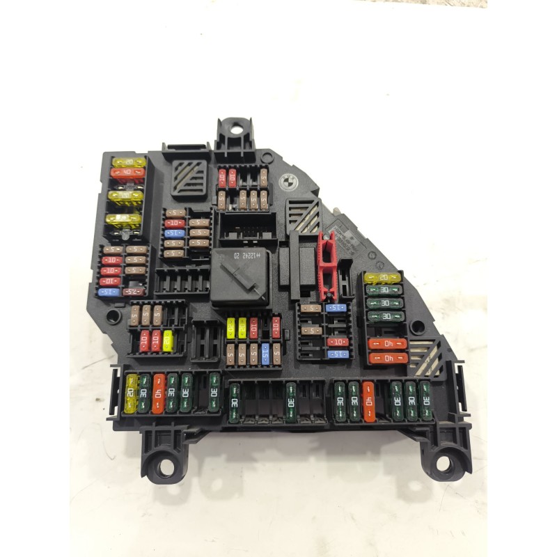 Recambio de caja reles / fusibles para bmw 5 (f10) 530 d xdrive referencia OEM IAM 417033451 / 150712 / 03156793 / 926492401  