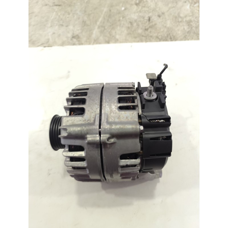 Recambio de alternador para bmw 5 (f10) 530 d xdrive referencia OEM IAM 12318516094 / 8515754 / 2613702A / FG23S058 / 059951824 