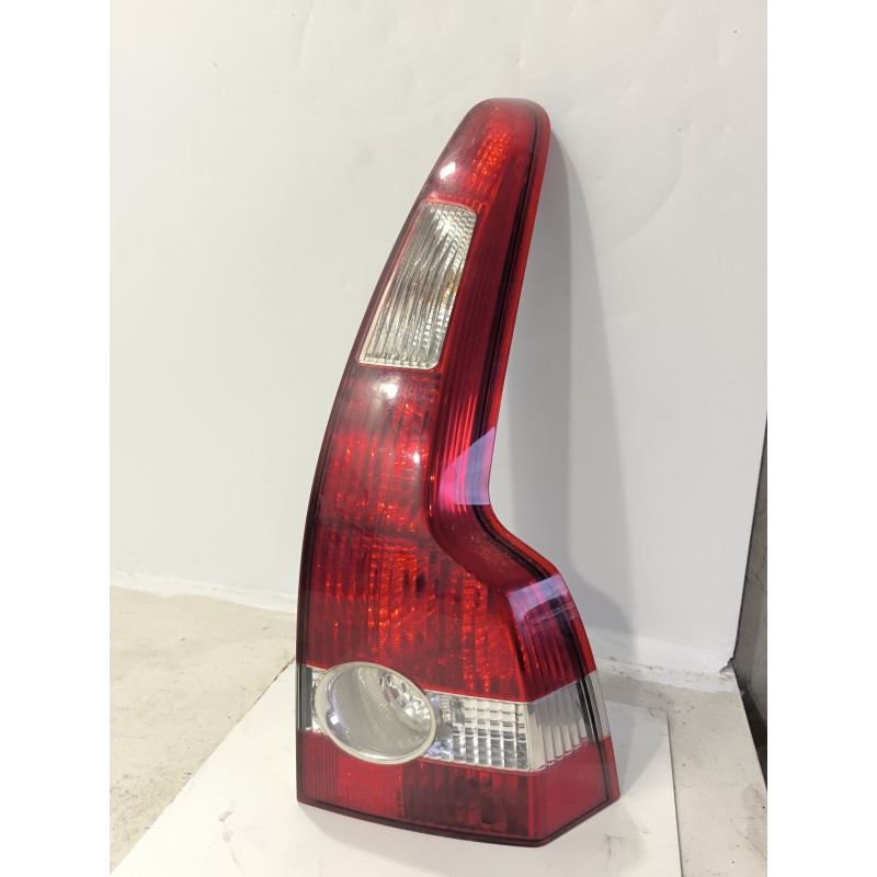 Recambio de piloto trasero derecho para volvo v50 (545) 2.0 d referencia OEM IAM 30678751 / 30698921  