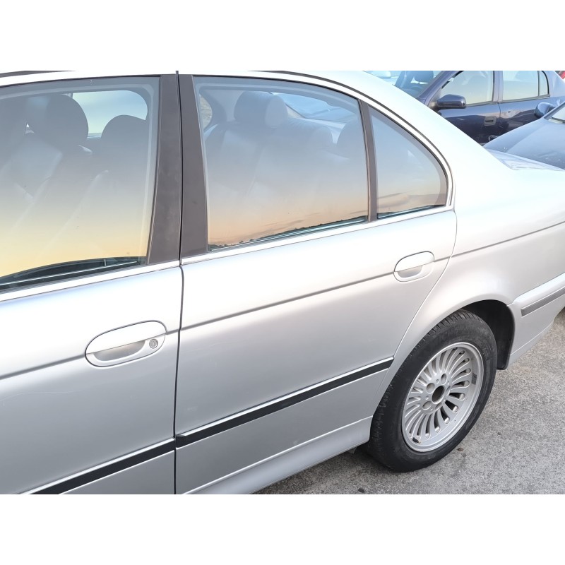 Recambio de puerta trasera izquierda para bmw 5 (e39) 530 d referencia OEM IAM 41528266721  
