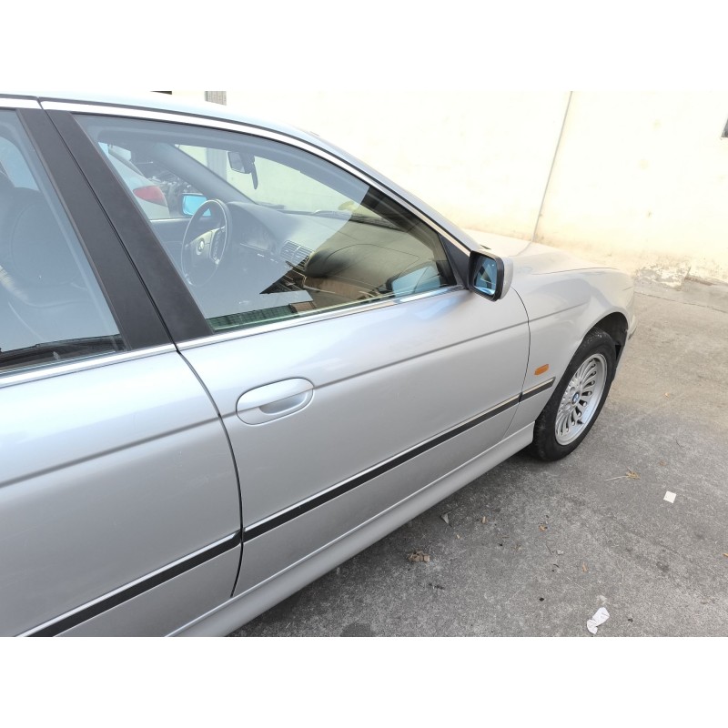Recambio de puerta delantera derecha para bmw 5 (e39) 530 d referencia OEM IAM 41518216818  