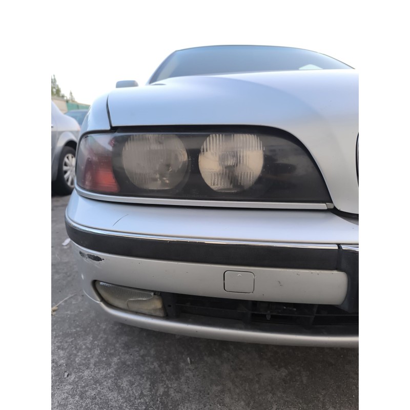 Recambio de faro derecho para bmw 5 (e39) 530 d referencia OEM IAM 63128362464  