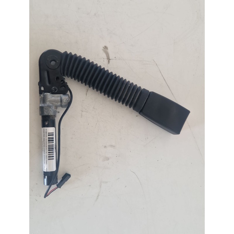 Recambio de pretensor airbag delantero izquierdo para bmw 5 (f10) 530 d xdrive referencia OEM IAM 615796400D / 609441200E / 9115