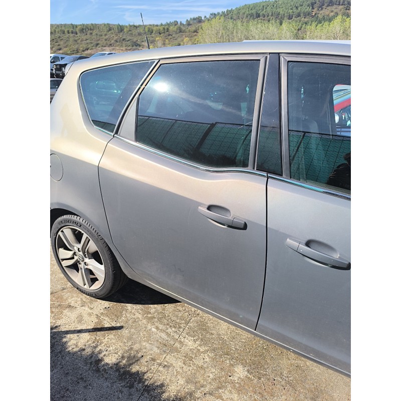Recambio de puerta trasera derecha para opel meriva b van (s10) 1.6 cdti (75) referencia OEM IAM   